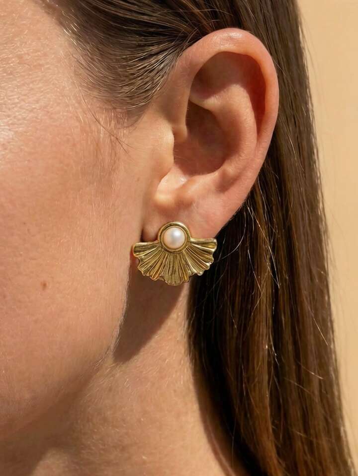 Aretes de acero inoxidable en baño de oro de 18k
