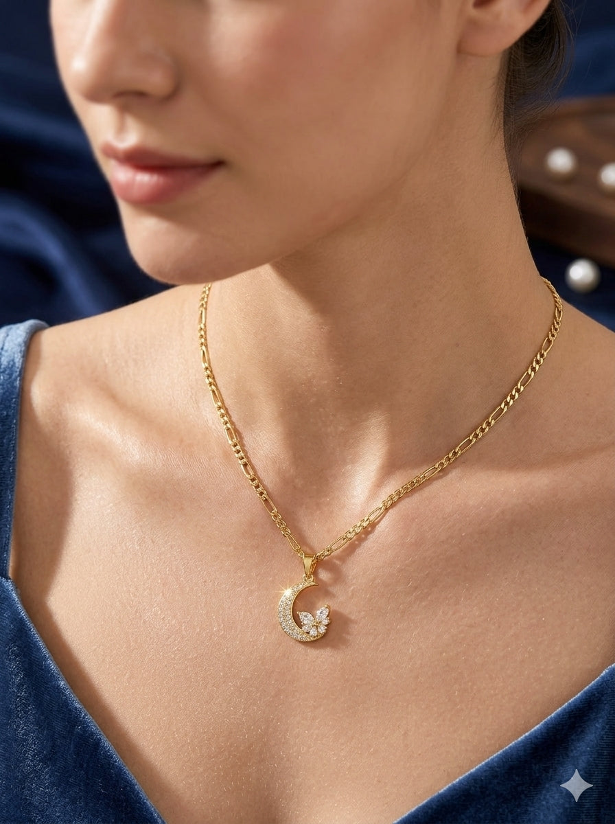 Dije luna en baño de oro de 14k